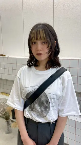 カラー 🌷花屋併設🌷 岡本明日実のヘアスタイル