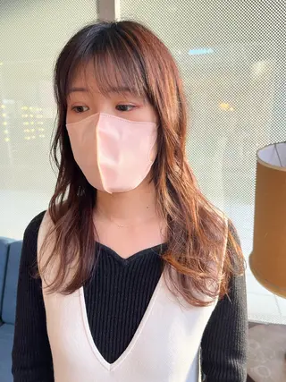 ロング TAKAHASHI REIKAのヘアスタイル