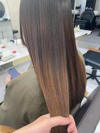 ロング シンタニナオト /梅田茶屋町のヘアスタイル