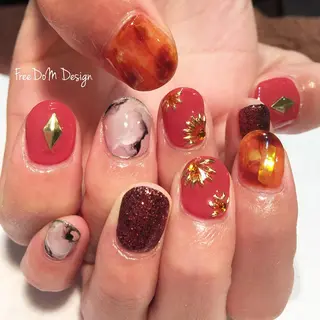 ネイル ＦreeDoＭ   Design所属・W KUMIのネイルデザイン