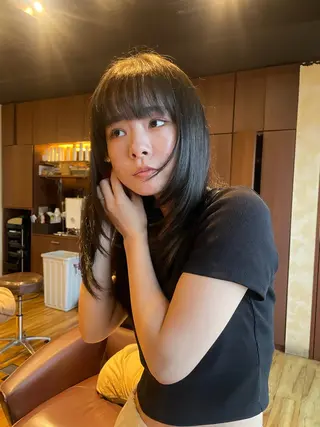 ロング レイヤー/透明感カラ ー/茅ヶ崎/momiのヘアスタイル