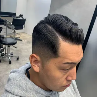 メンズ 及川シゲル 髪質改善講師のヘアスタイル