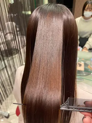 セミロング 圧倒的美髪ストレート ツダケイタロウのヘアスタイル