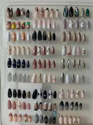 ミディアム espoir エスポワールのネイルデザイン