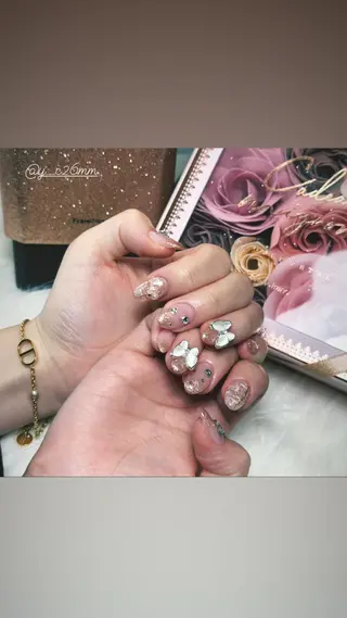 ネイル La vie mi nailニュアンスのネイルデザイン