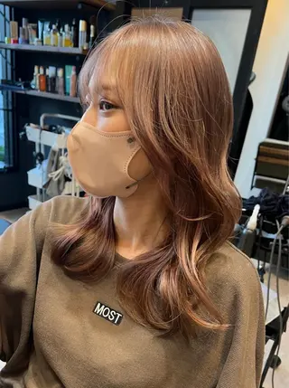 ミディアム 韓国カット/透明感 Re.Labo岡本のヘアスタイル