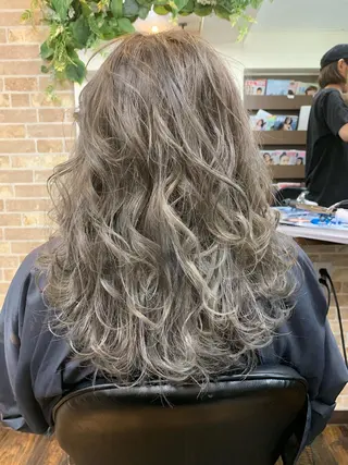 カラー est hair Ameri 松戸西口店所属・est  店長 ✂︎高橋✂︎のヘアスタイル