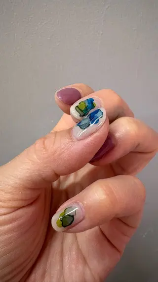 ネイル ニコネイルサロンワークスクール所属・ニコネイルスクール 5NISHIのネイルデザイン