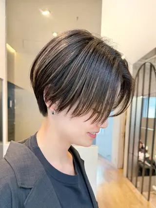 カラー メンズ aria 【カラーモデル】のヘアスタイル