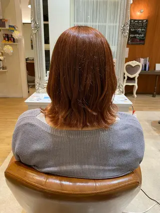 セミロング 岡本 真実のヘアスタイル
