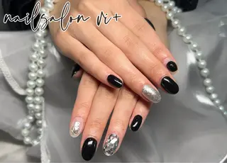 ネイル nailsalon vi+新人LiLiのネイルデザイン
