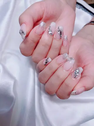 ネイル Cutil Nailsalon所属・Cutil. Nail🌈のネイルデザイン