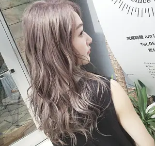ロング カラー Luana 矢場町のヘアスタイル