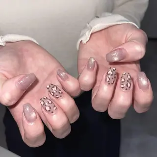 ミディアム アリアグレイス ネイルサロンのネイルデザイン