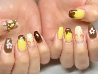 ネイル Revia所属・Revia おおだちあやなのネイルデザイン