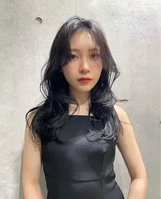 ロング カラー 💖ボブ/髪質改善 顔周りレイヤー/ユイのヘアスタイル