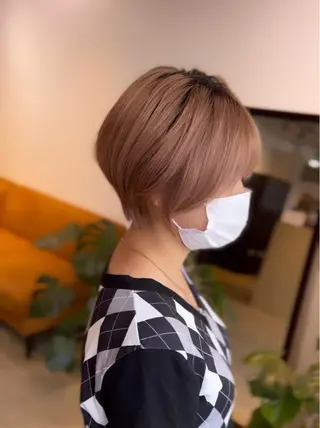 ショート カラー Merly Osakaのヘアスタイル