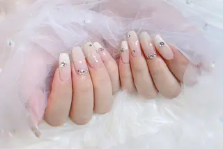 ネイル le'a-レア-【ア イ×ネイル×眉】のネイルデザイン