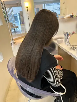 ロング カラー eMu中央駅店 【⠀エミュ   】所属・hirahara yukiのヘアスタイル