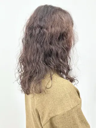 セミロング パーマ とうい/くせ毛/ ショート/丸みボブのヘアスタイル