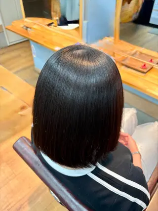 ミディアム 髪質改善 UN BLEACHのヘアスタイル