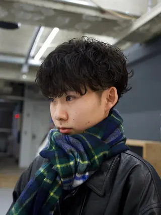 ショート パーマ メンズ スパイキーショート パーマ　具志堅　太志のヘアスタイル