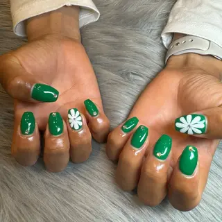 ネイル EARTH守谷店所属・🩶EARTH守谷店 YURA🦋のネイルデザイン