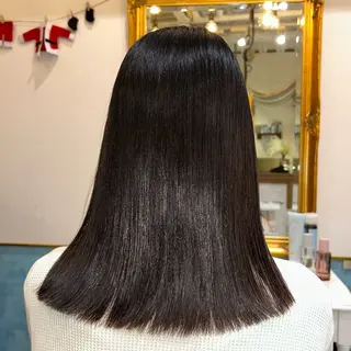 ミディアム カラー 髪質改善【縮毛矯正】 美髪ボブを量産する人のヘアスタイル