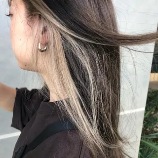 セミロング カラー 落合　眺 (オチアイ　ノゾミ)のヘアスタイル
