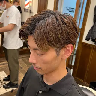 ミディアム メンズ ヒロ銀座新橋店所属・ヒロ銀座　さかうえ ひかる💈のヘアスタイル
