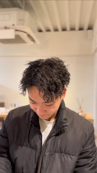 パーマ メンズ 心斎橋バレイヤージュ 小林勝貴のヘアスタイル