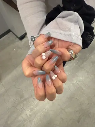 ネイル atelier Telyn所属・ー 葉のネイルデザイン