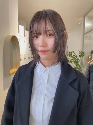 ミディアム カラー _ yumeのヘアスタイル