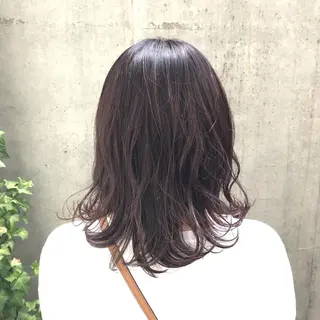 ミディアム カラー oshare tom (スタイリスト)所属・人気🌻《髪質改善》 平井 綾乃のヘアスタイル