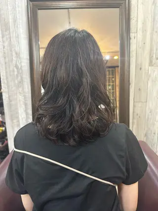 ミディアム パーマ 庭山 理沙のヘアスタイル