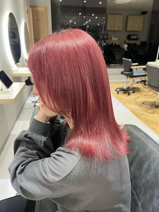 ミディアム カラー 韓国🇰🇷レイヤー 映える顔周り🩷のヘアスタイル