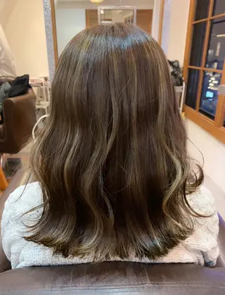 セミロング カラー youres hair WEST所属・ウルトワ髪質改善 ディレクター/熊倉都のヘアスタイル