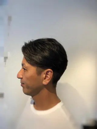 メンズ MOLLA 浅香山店所属・谷口ゆめ/縮毛矯正/ カット/美眉ワックスのヘアスタイル