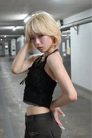 ミディアム カラー 透明感カラー🩵🩵 韓国ヘアkanatoのヘアスタイル