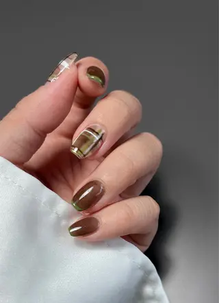 ネイル cie/42° NIJINAのネイルデザイン