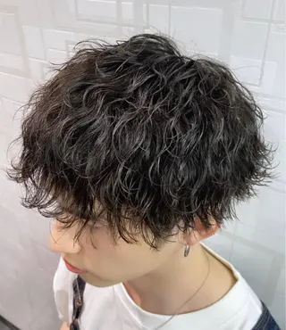 パーマ メンズ offtheLip　ocean所属・メンズパーマ 小澤太雅のヘアスタイル
