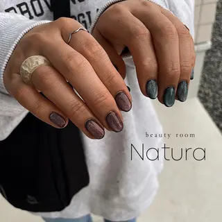 ネイル マツエク・マツパ アイブロウ beautyroom Naturaのネイルデザイン