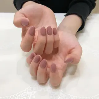 ネイル 椿森 美瑠紅の眉毛・アイブロウイメージ