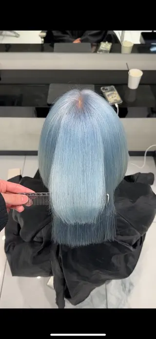 ミディアム カラー REN .のヘアスタイル