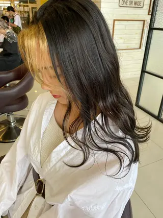 ロング riho/ブリーチ/ デザインカラー/辻堂のヘアスタイル