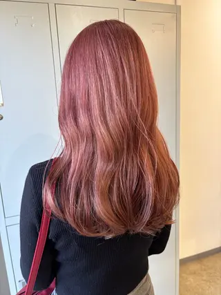 セミロング ブリーチカラー🤍 髪質改善🌟のヘアスタイル