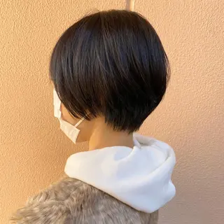 ショート 丸岡 美穂のヘアスタイル