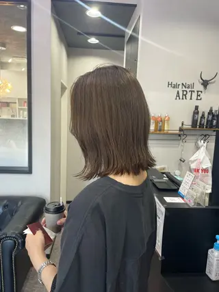 ミディアム カラー 友滝 真菜美のヘアスタイル