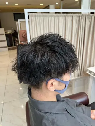 パーマ メンズ 佐々木 拓海のヘアスタイル