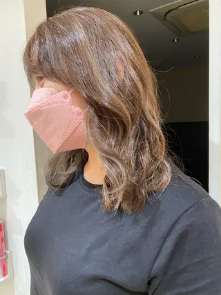 ミディアム カラー レイヤーカット /konomiのヘアスタイル